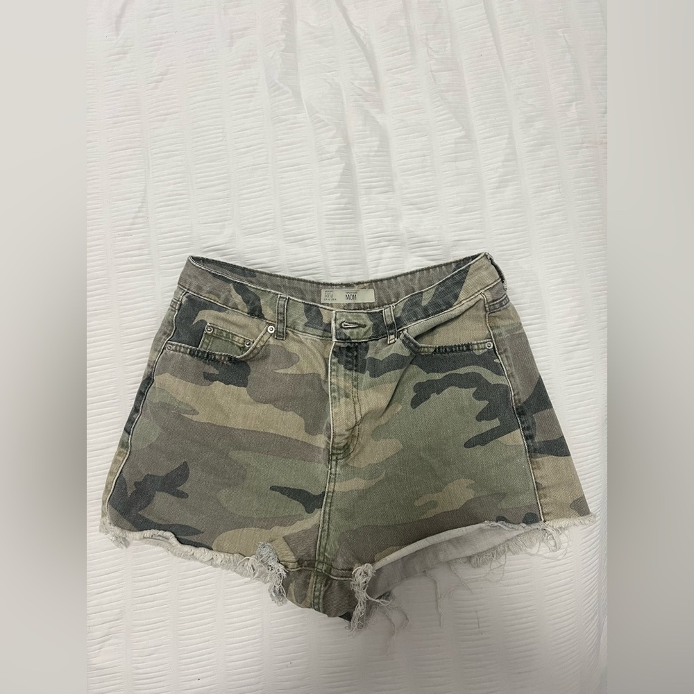Topshop Camo Women's Shorts